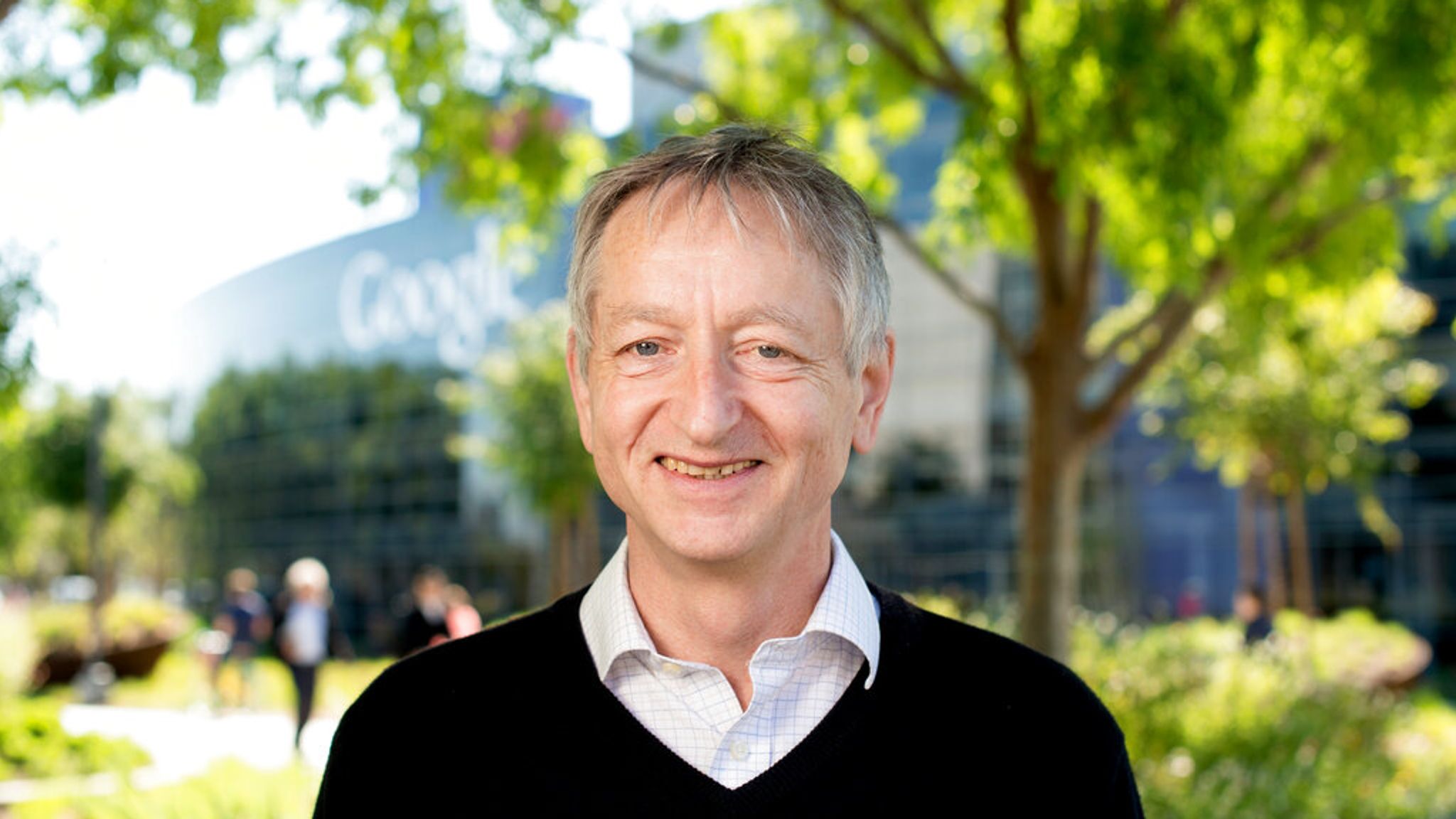 Hinton, Nobel Fisika, dan Malapetaka AI